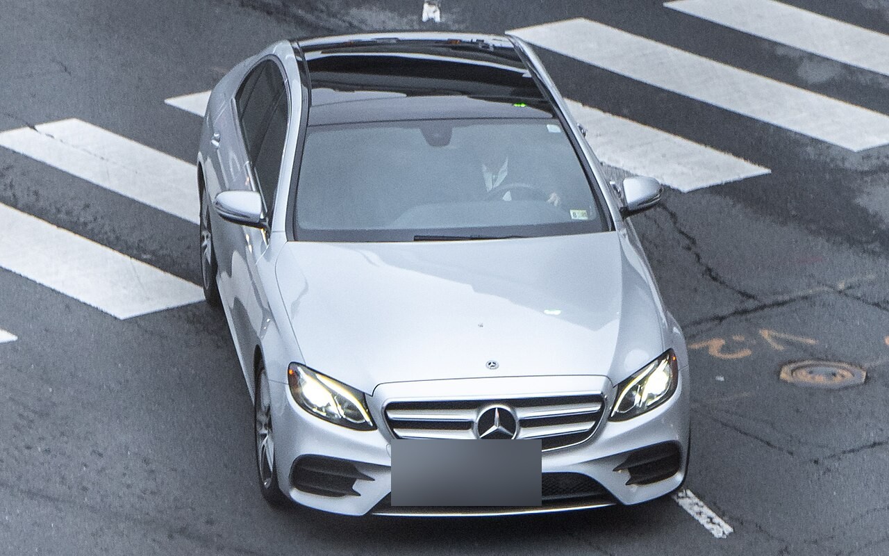 Mercedes-Benz E-Class E220d AMG Line, image 1