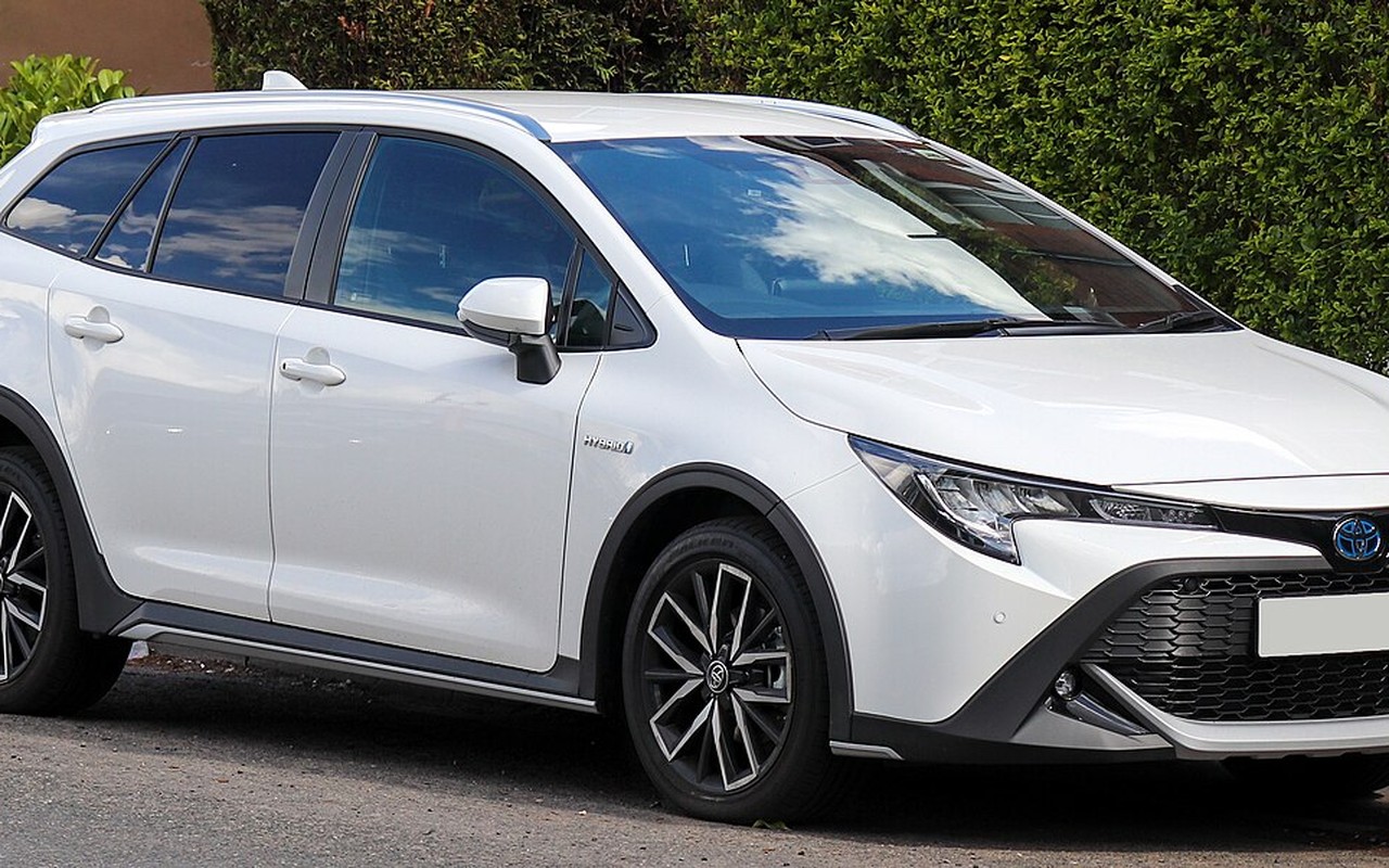 Toyota Corolla Touring Sports, image 1